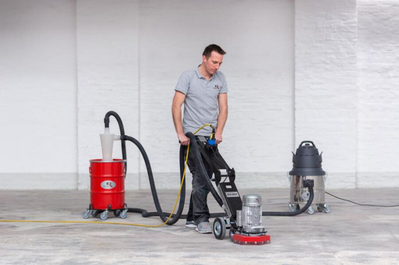 Slipemaskin til betong med skive