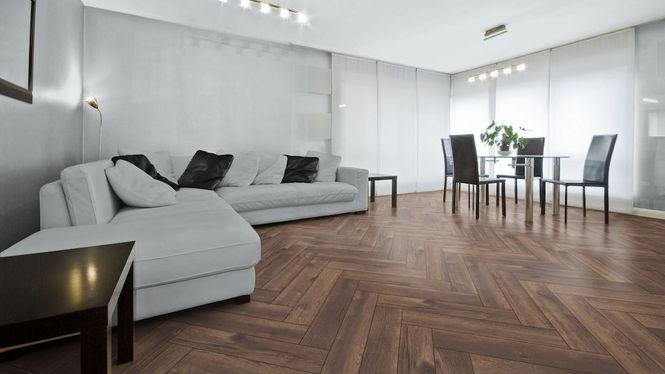 Hovedbilde Laminat Kronotex Herringbone Calais Oak